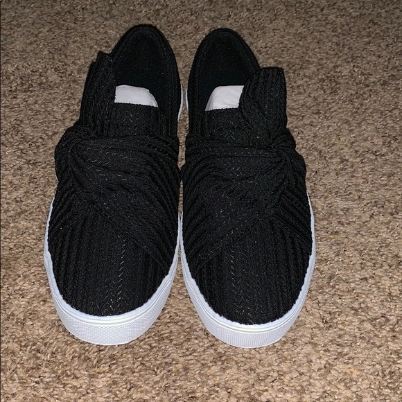 knitted twist slip on sneakers
